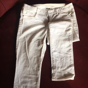 White American Eagle jeans. No stains, gently worn